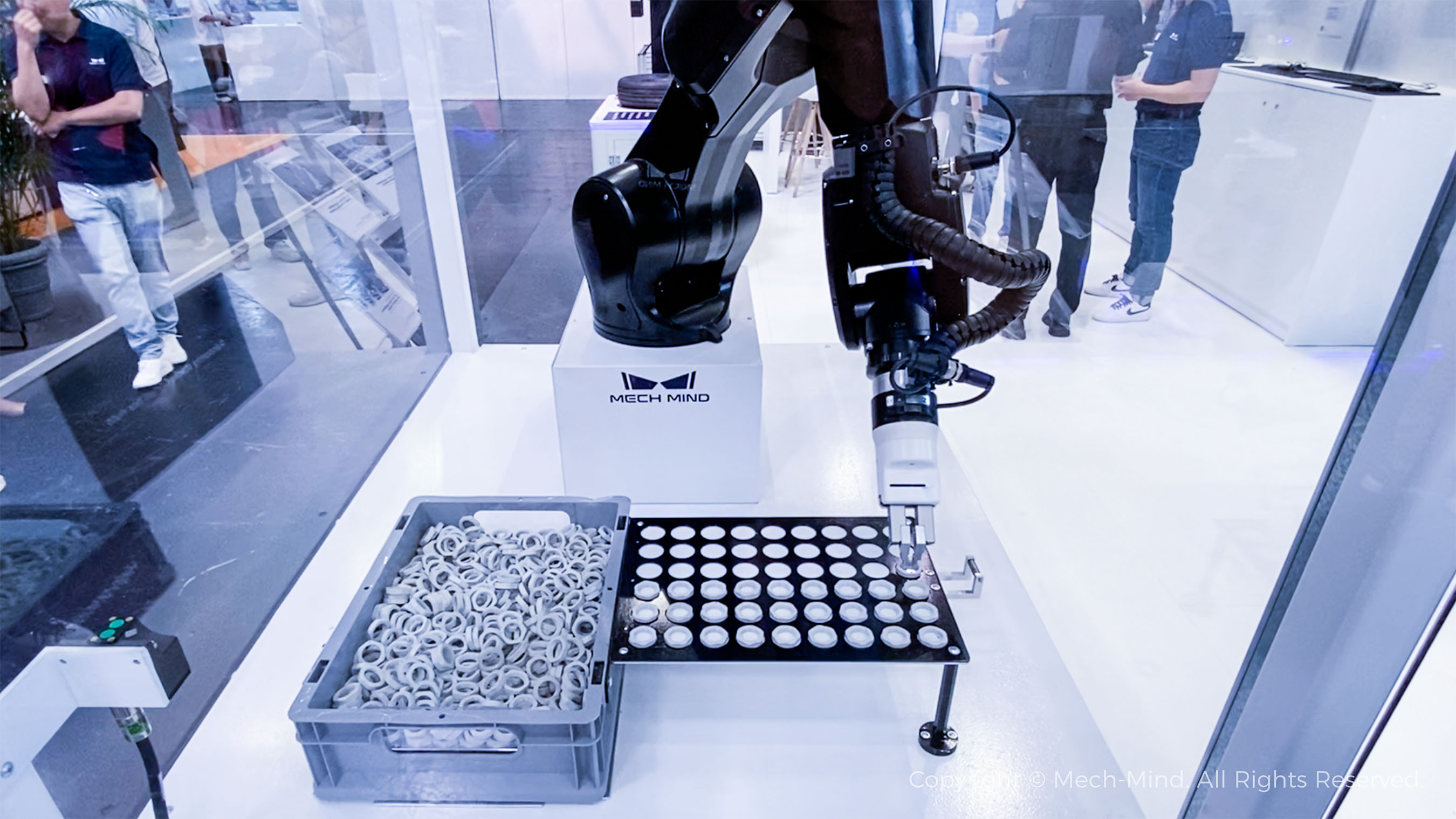 慕尼黑automatica 2025 | 梅卡曼德第三次亮相全球頂級自動化展,展出多項前沿具身智能技術及應用 慕尼黑automatica 2025 | 梅卡曼德第三次亮相全球頂級自動化展,展出多項前沿具身智能技術及應用