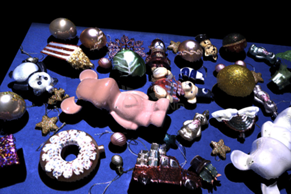 反光、顏色/細節豐富的各種真實貨品